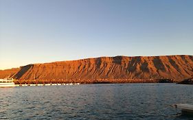 Magnifico barco en La Graciosa