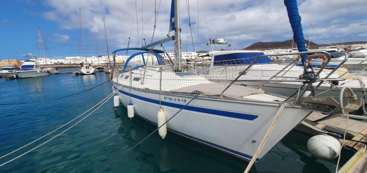 Hotel Magnifico barco en La Graciosa Caleta de Sebo Exterior foto